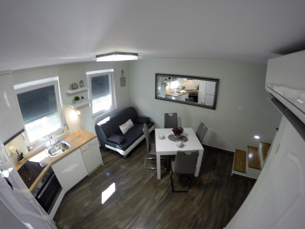 Apartment Ana Arbanasi Zara Esterno foto